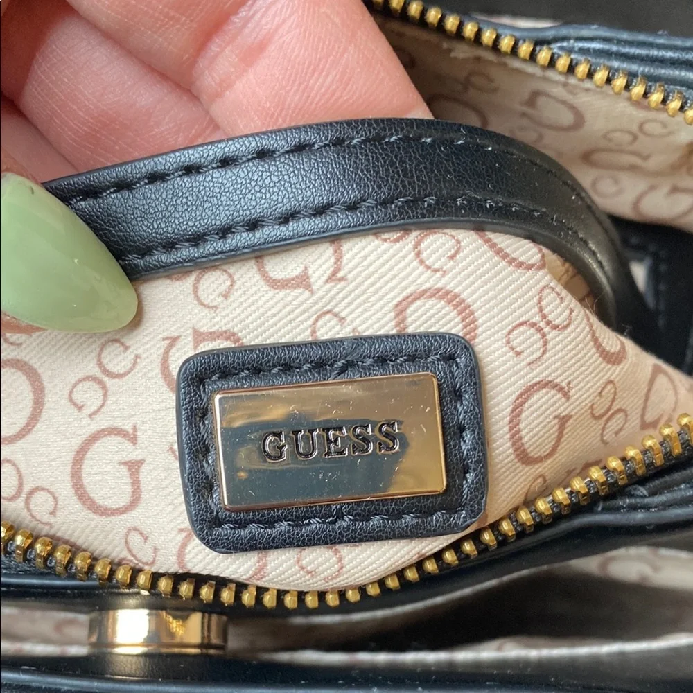 GUESS Black Chain-Accent Crossbody Bag - Picture 8 of 10